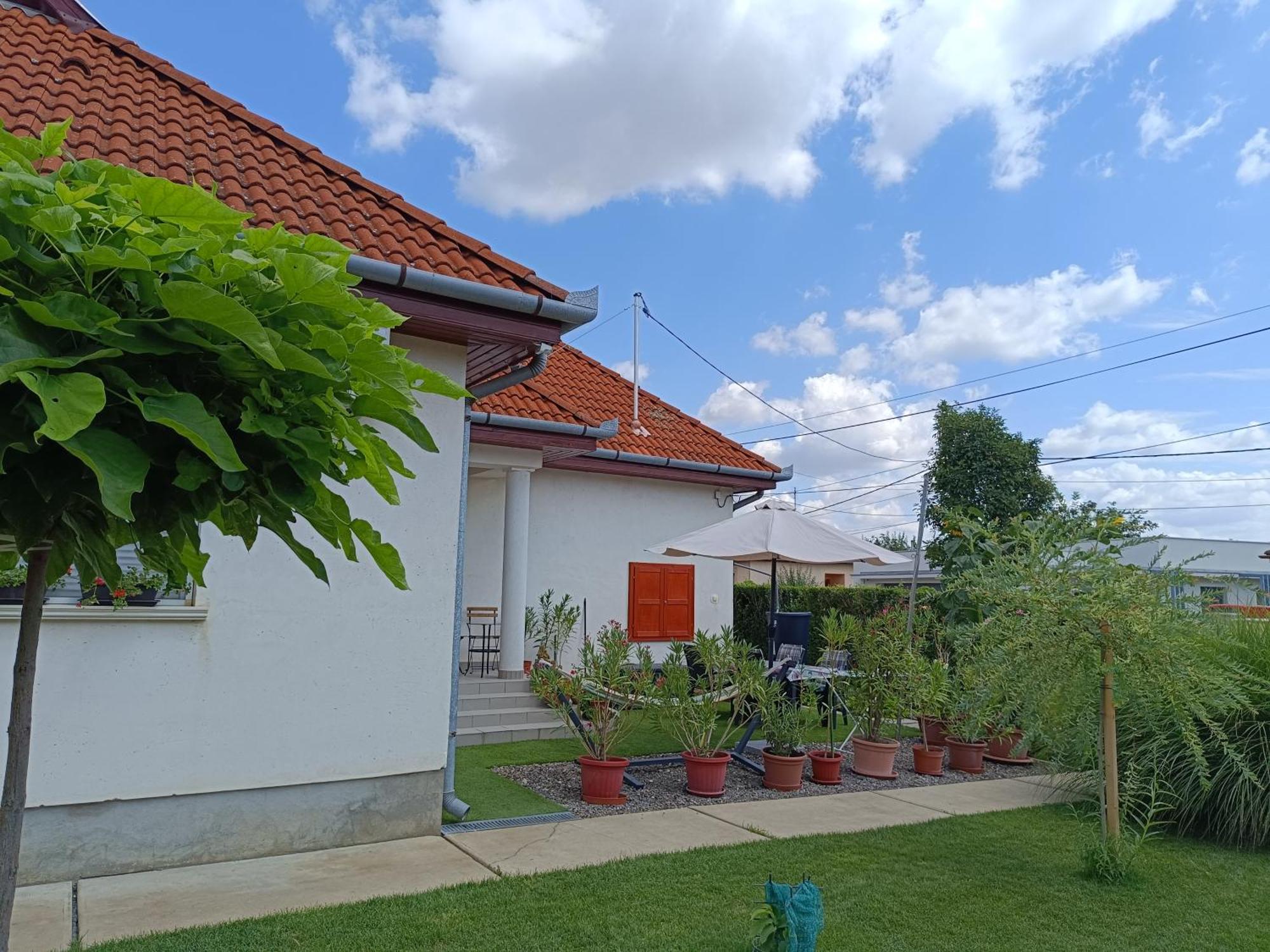 Nemeti Apartmanhaz Appartement Hajdúszoboszló Buitenkant foto